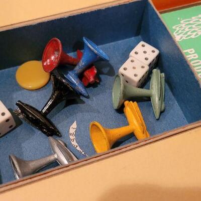 Lot 263: Vintage WIDE WORLD Travel Board Game 