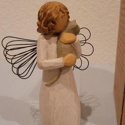 Lot 273: Vintage New WILLOW TREE With Affection Collectiblen