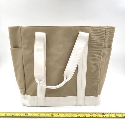 ELIZABETH ARDEN TAN TOTE