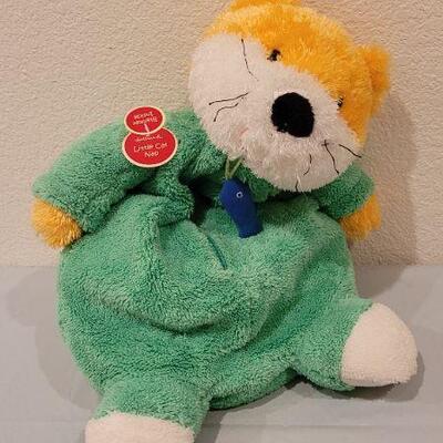 Lot 281: New Hallmark LITTLE CAT NAP Plush Animal with Blanket inside