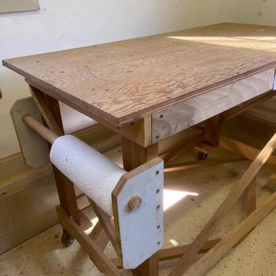 809-Mobile Wooden Workbench