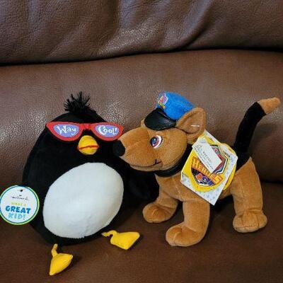 Lot 299: (2) New Plush Collectibles 