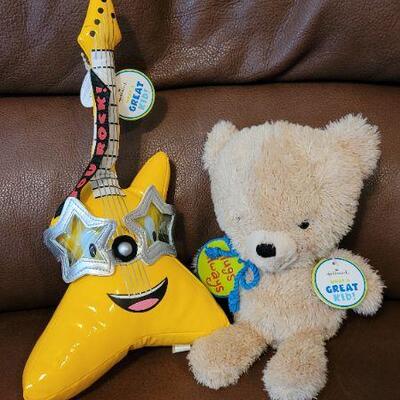 Lot 300: (2) New Hallmark GREAT KIDS! Plush Collectibles 