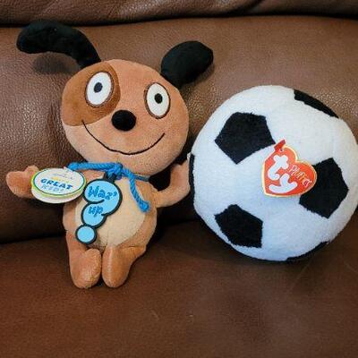Lot 301: (2) New Plush Collectibles 