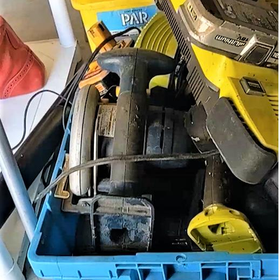 lot 162 = Dewalt power tools, batteries and chargers