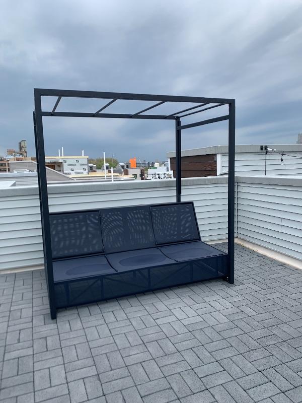 Crate and barrel outdoor sofa/daybed/lounge