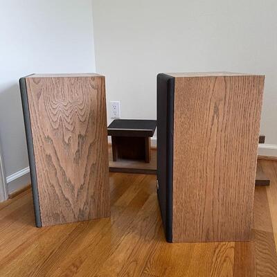 Lot 125 - Infinity RSe Floor Speaker Set with Stands