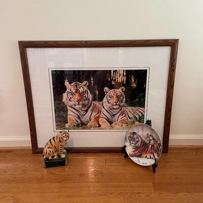 Lot 128 - Tiger Trio