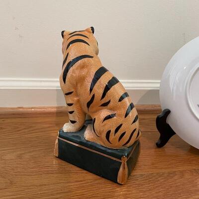 Lot 128 - Tiger Trio