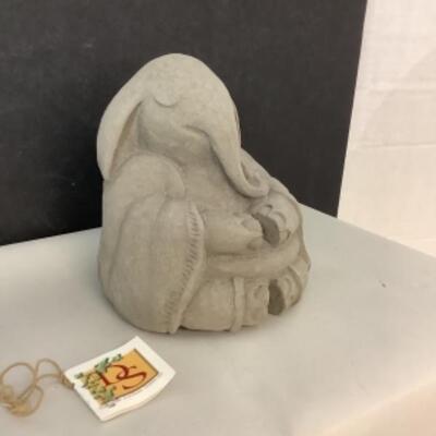 O - 811. Meditating Elephant 