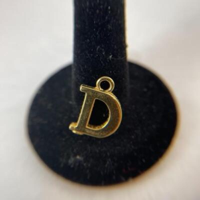 K604 18k Yellow Gold Letter â€œDâ€ Charm / Pendant 