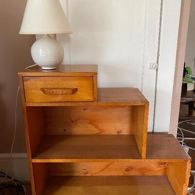 Lot MB125: Stair Step Book Shelf. 