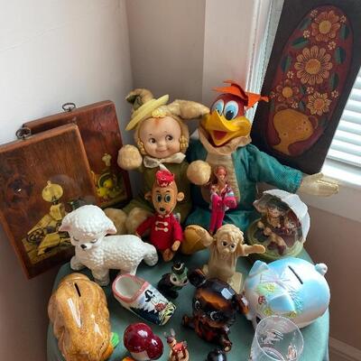 LotMB129: Vintage Woody Woodpecker, Knickerbocker and more Toys