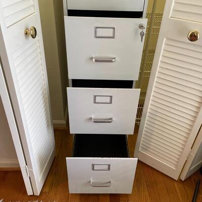 Lot 132 - Locking Metal Filing Cabinet