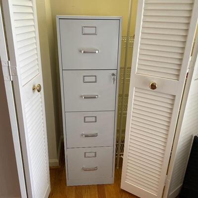 Lot 132 - Locking Metal Filing Cabinet