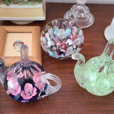 Lot 27F: Glass Paperweights, Andrea Sedek and More