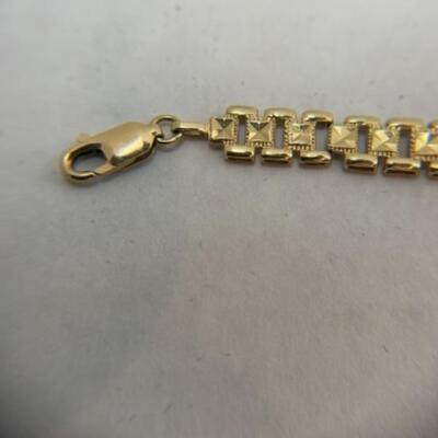 K628 14k Yellow Gold Diamond Cut Link Bracelet 