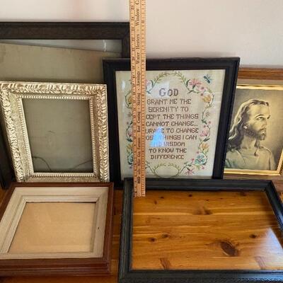 Lot MB135: Frames 