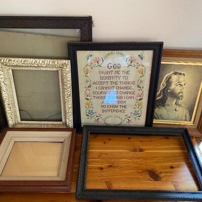 Lot MB135: Frames 