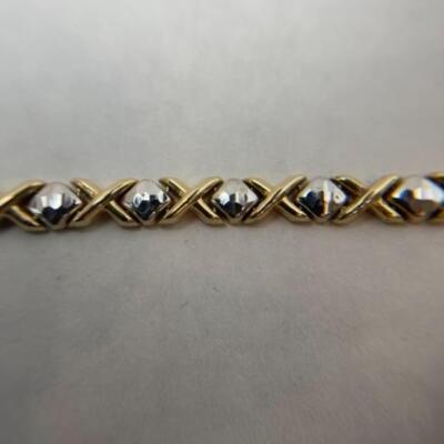 K630 14k Yellow and White Gold â€œXOâ€ Bracelet 