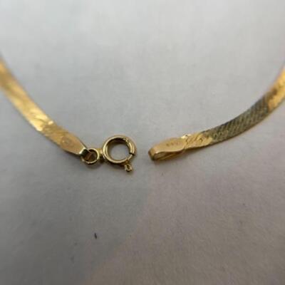 K634 14k Yellow Gold Herringbone Bracelet 