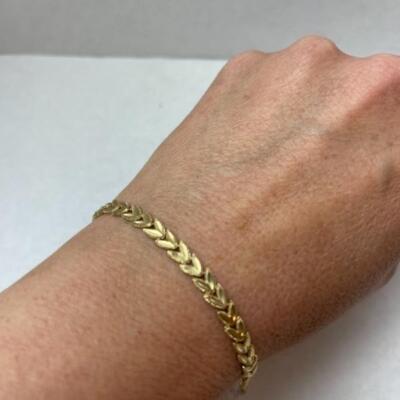 K636 14k Yellow Gold Wing Link Bracelet 