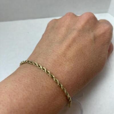 K637 14k Yellow Gold Rope Bracelet 