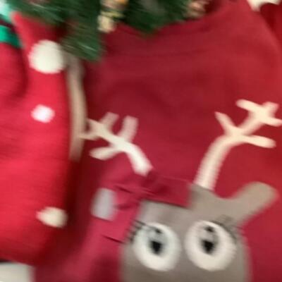 G - 820  Christmas Sweater Size 3 X  & Mini Tree Lot 