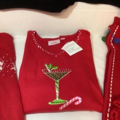 G - 821. Holiday Sweater Lot Size  1. X 