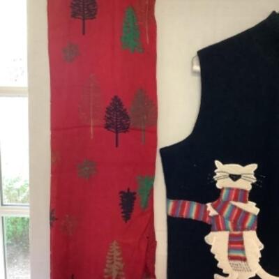 G - 821. Holiday Sweater Lot Size  1. X 