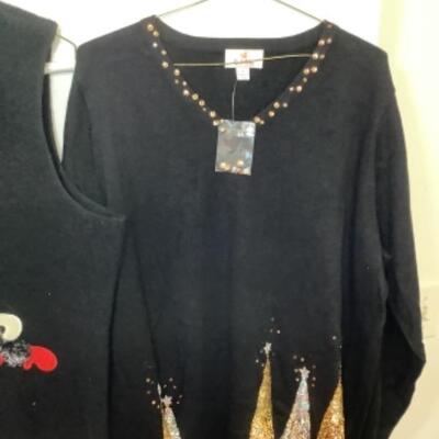 G - 821. Holiday Sweater Lot Size  1. X 