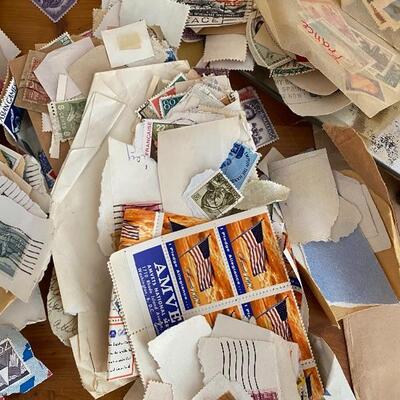 Lot MB143: Stamp Collection 