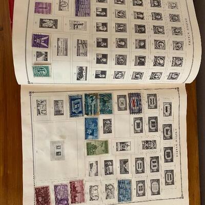 Lot MB143: Stamp Collection 