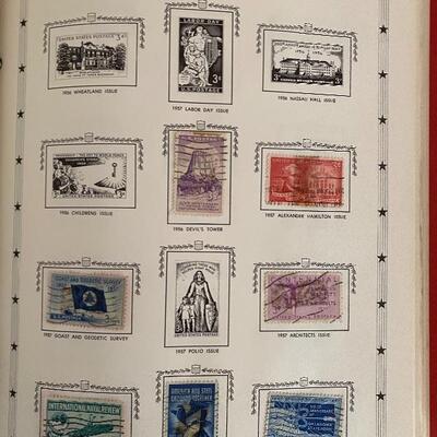 Lot MB143: Stamp Collection 