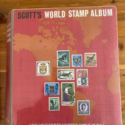 Lot MB143: Stamp Collection 