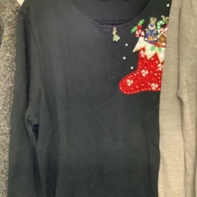 G - 823  Meowy Christmas Sweater Lot. Size XL