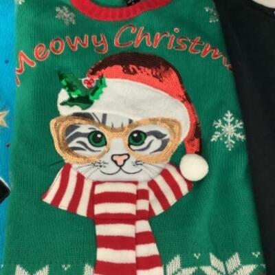 G - 823  Meowy Christmas Sweater Lot. Size XL