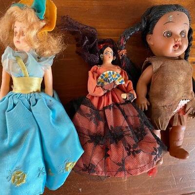 Lot MB143: Vintage Toys