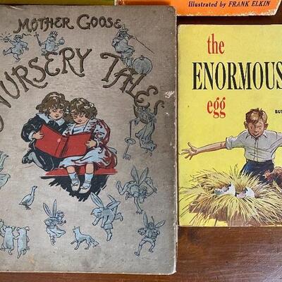 Lot MB145: Vintage Books and Puzzles 