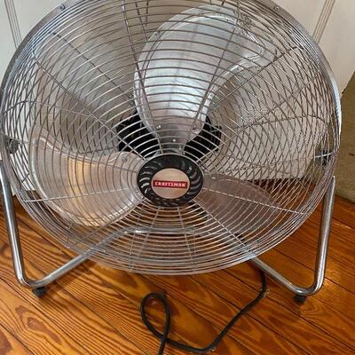 Lot MB145: Craftmans Fan and Quilt Rack 
