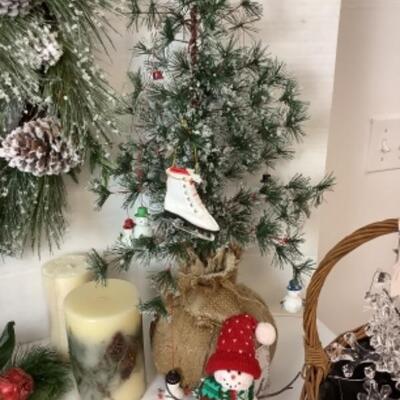 G - 826. Frosted Flakes Lot 