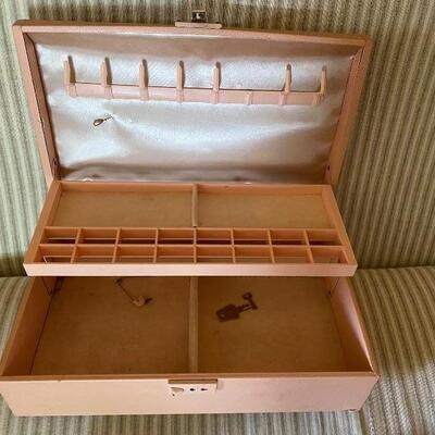 Lot MB148: Vintage Jewelry Box, Lancome Train Case, Mirror and More