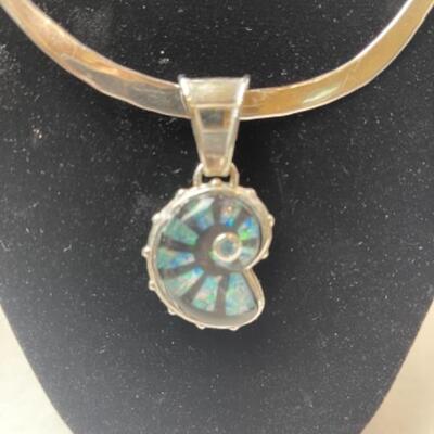 K642 Sterling Nautilus Choker Necklace and Earring Set 