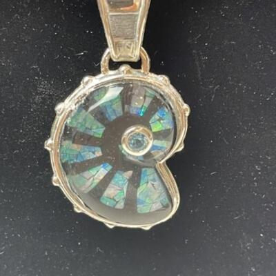 K642 Sterling Nautilus Choker Necklace and Earring Set 