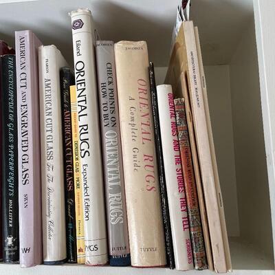 Lot 143 - The Collectorâ€™s Reference Books