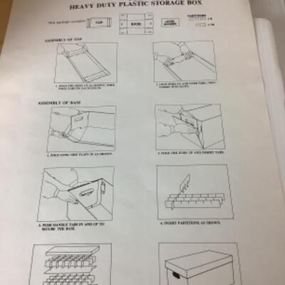 G - 834. Miscellaneous Ornament & Storage box Lot