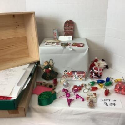 G - 834. Miscellaneous Ornament & Storage box Lot