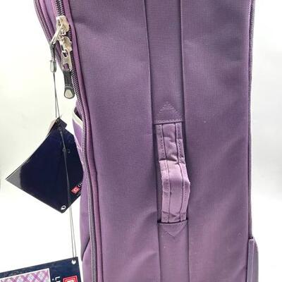 CHAPS LARGE â€œLIGHT FORMâ€ ROLLING PURPLE SUITCASE