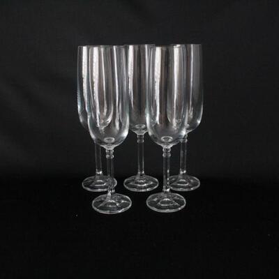 Lot #226: Clear Cut Crystal Champagne Flutes 