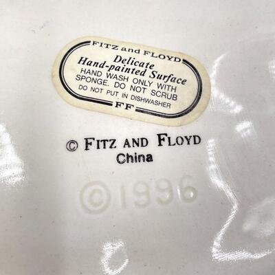 FITZ AND FLOYD HAND-PAINTED COUNTRY-STYLE DECORATIVE PLATES SET OF 2